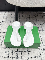 BOTTEGA VENETA 26S HIGH-HEEL THONG SANDALS 40 MM IN WHITE CALFSKIN