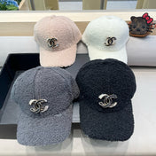 BASEBALL HAT IN LIGHT PINK LAMB FUR 424252