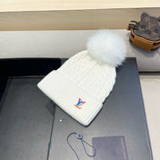 KNITTED BEANIE HAT IN WHITE WOOL 426215