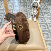 BERET HAT IN BROWN VELVET 430043