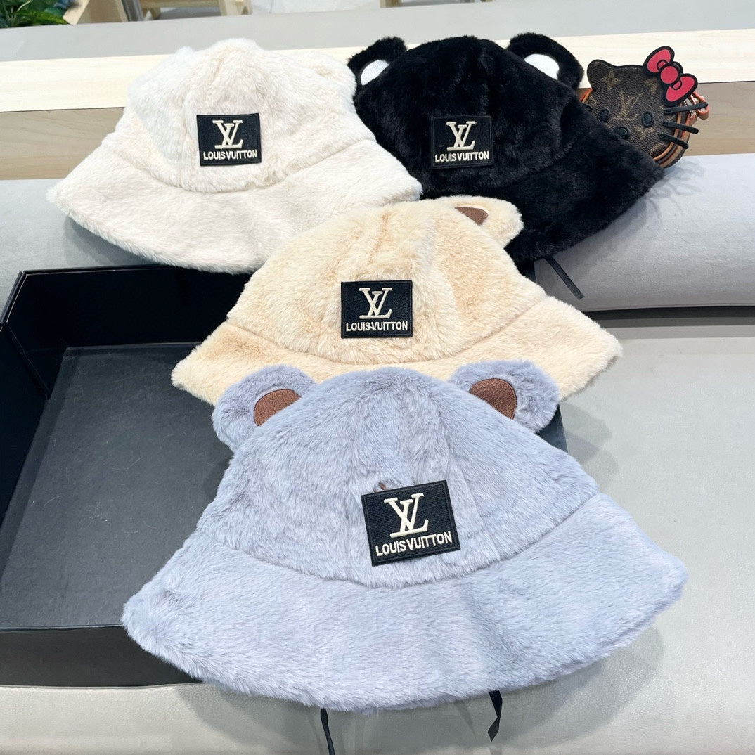 BUCKET HAT IN BEAU BLUE  WOOL AND LAMB FUR 434941