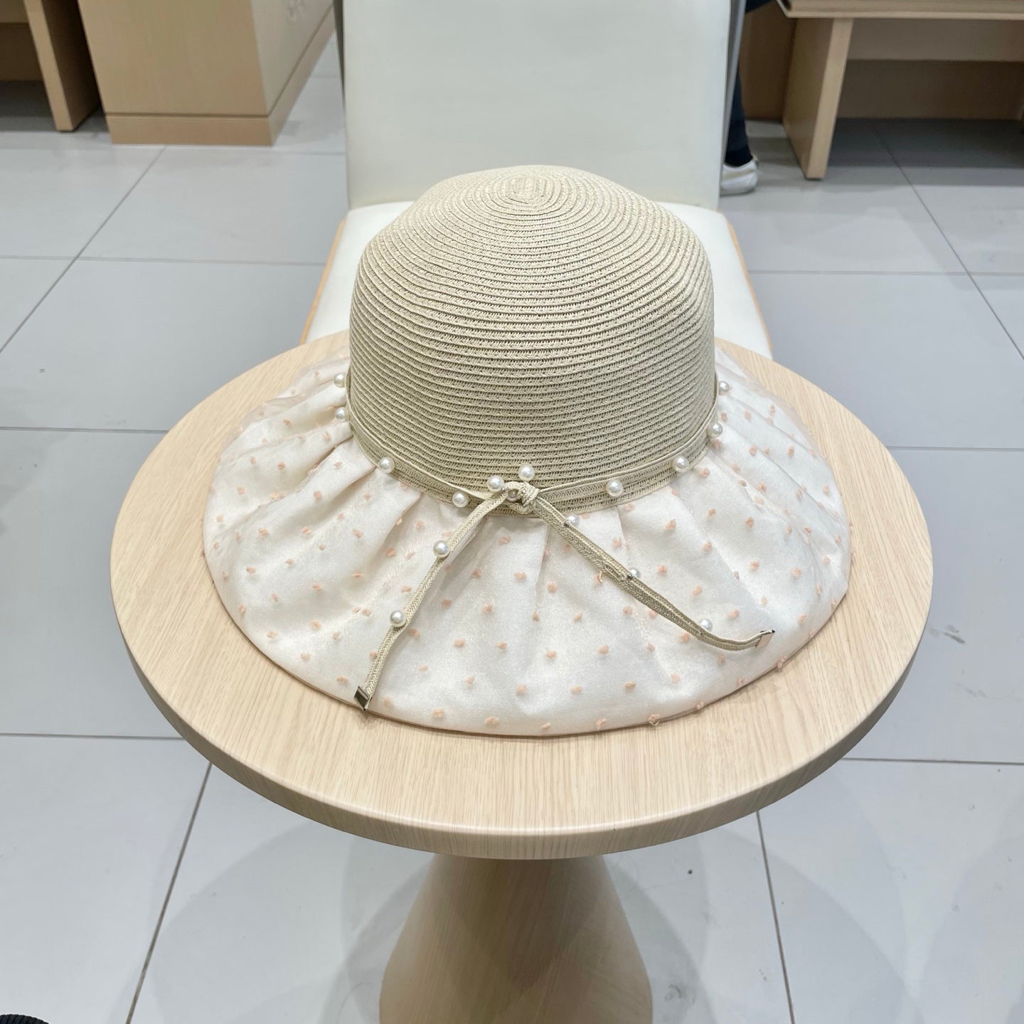 WIDE BRIM HAT IN IVORY STRAW 673033