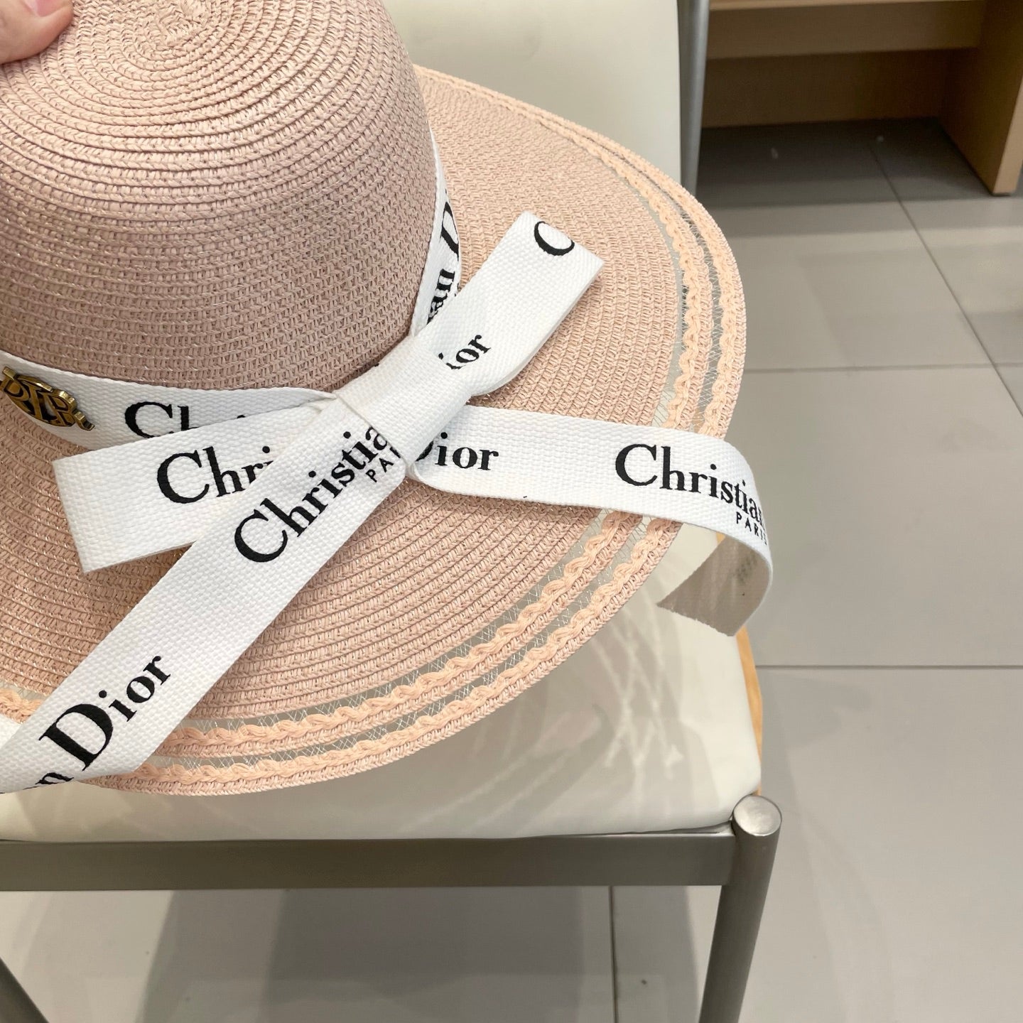 HAT IN LIGHT PINK BEIGE RAFFIA WIDE-BRIM MIX BIG WHITE BOW