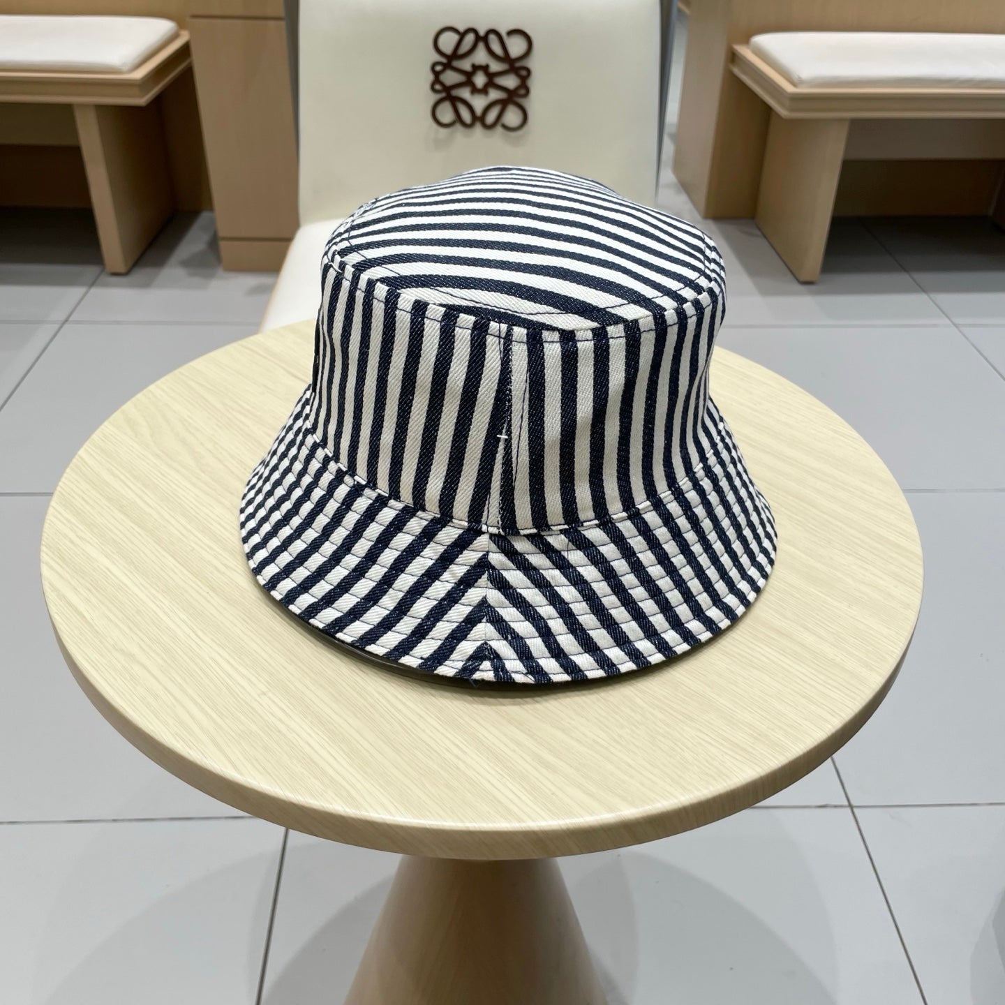 MIUMIU REVERSIBLE BUCKET HAT STYLE 79