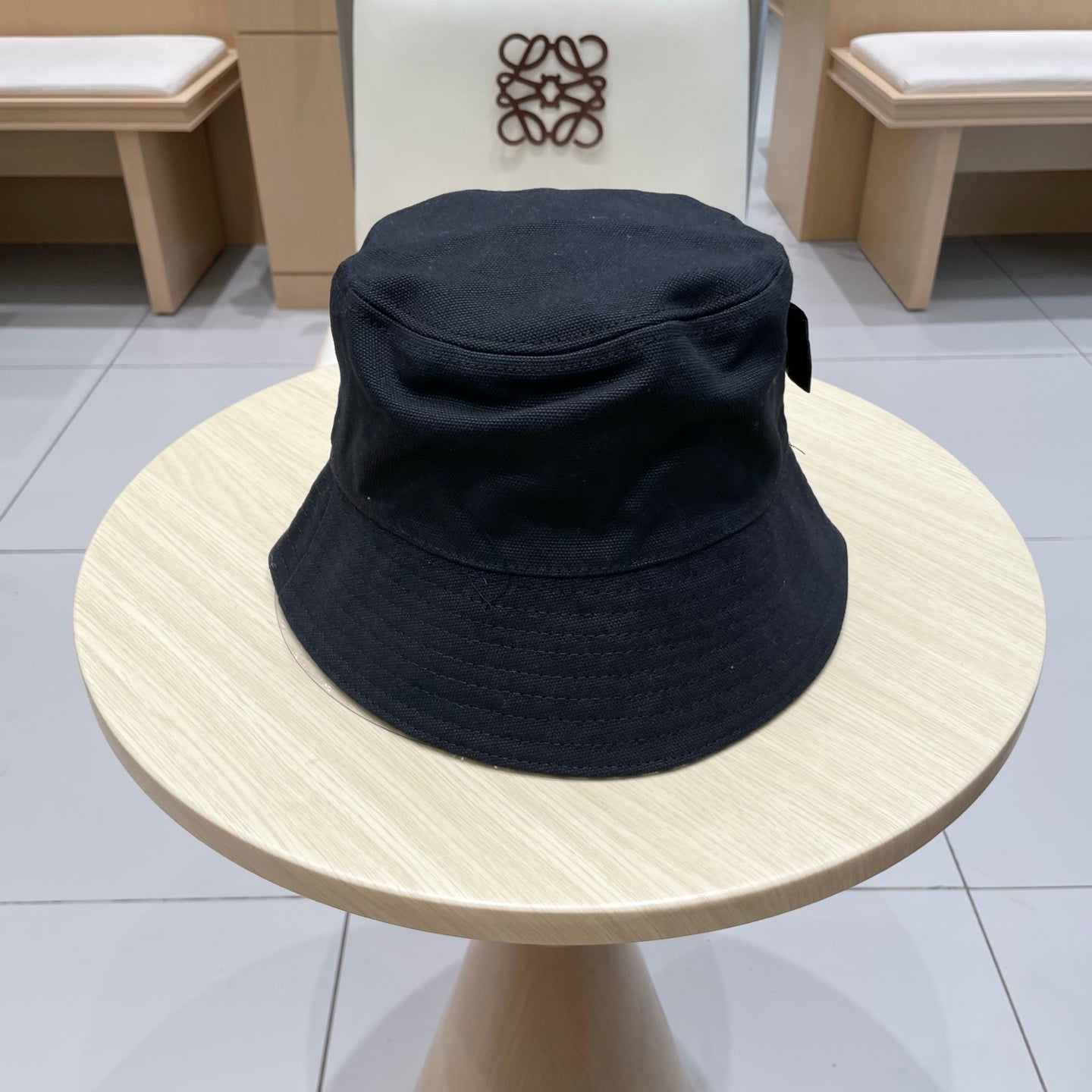 MIUMIU REVERSIBLE BUCKET HAT STYLE 79