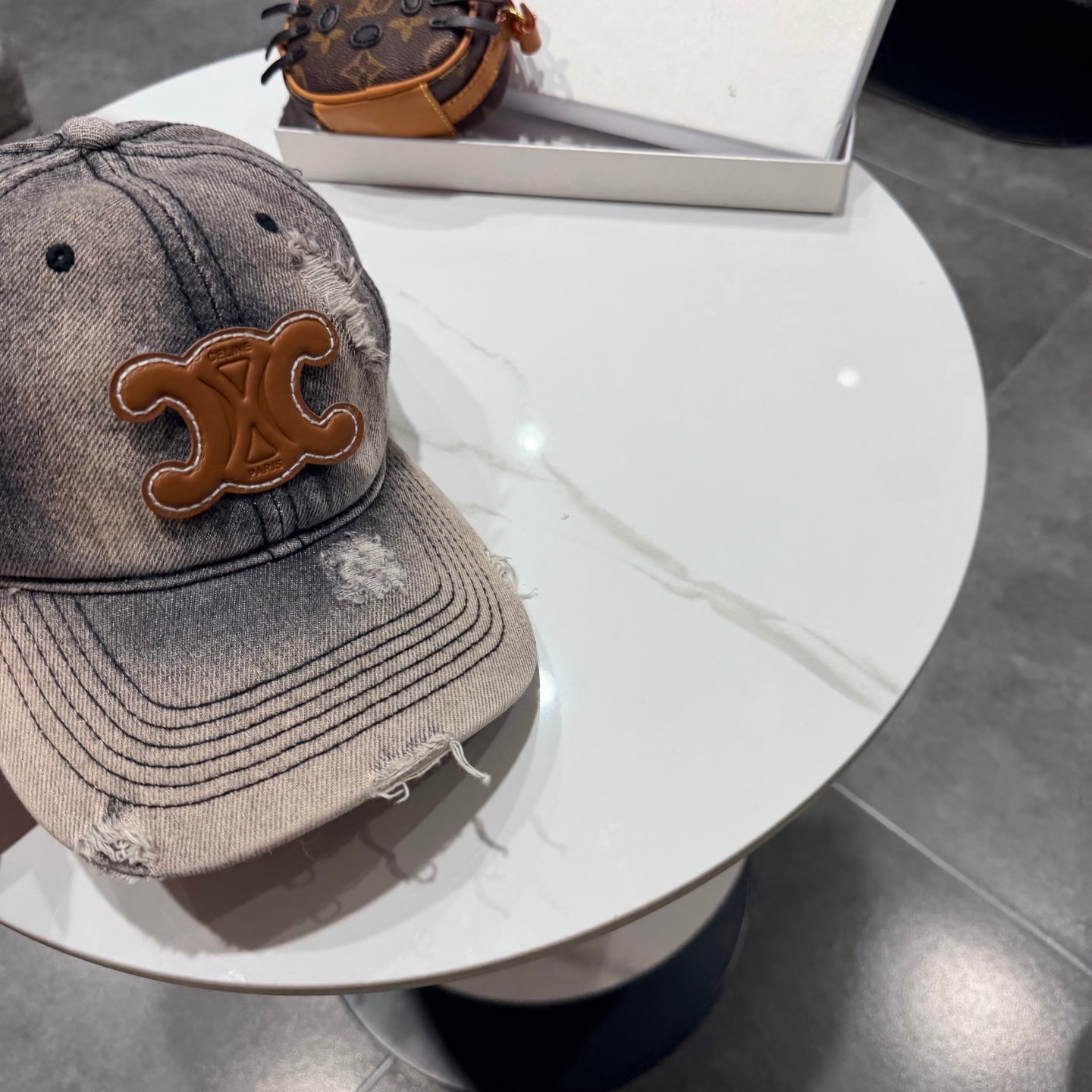CELINE 26S BASEBALL CAP STYLE 81