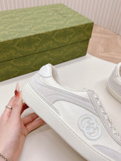 SNEAKER WITH INTERLOCKING G IN WHITE SUEDE AND MESH