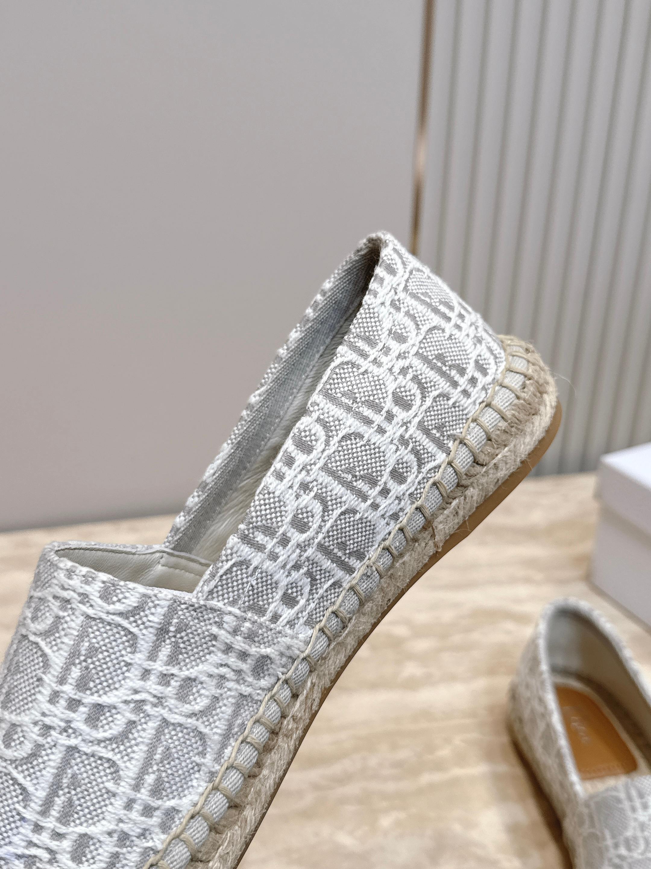 DIOR 26S SIROCO ESPADRILLE IN GREY AND WHITE DIOR OBLIQUE CANVAS