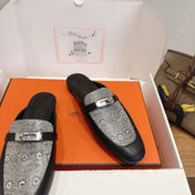 HM 26S OZ MULE IN BLACK CALFSKIN AND GREY CANVAS SILVER HARDWARE