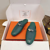 HM 26S OZ MULE IN EMERALD GREEN CALFSKIN SILVER HARDWARE