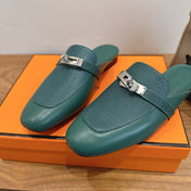 HM 26S OZ MULE IN EMERALD GREEN CALFSKIN SILVER HARDWARE