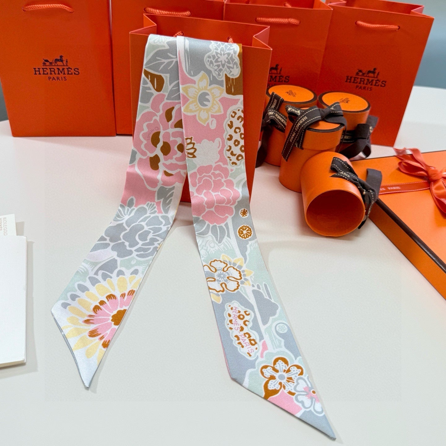 HERMES 25S SCARF 90 IN SILK 854960