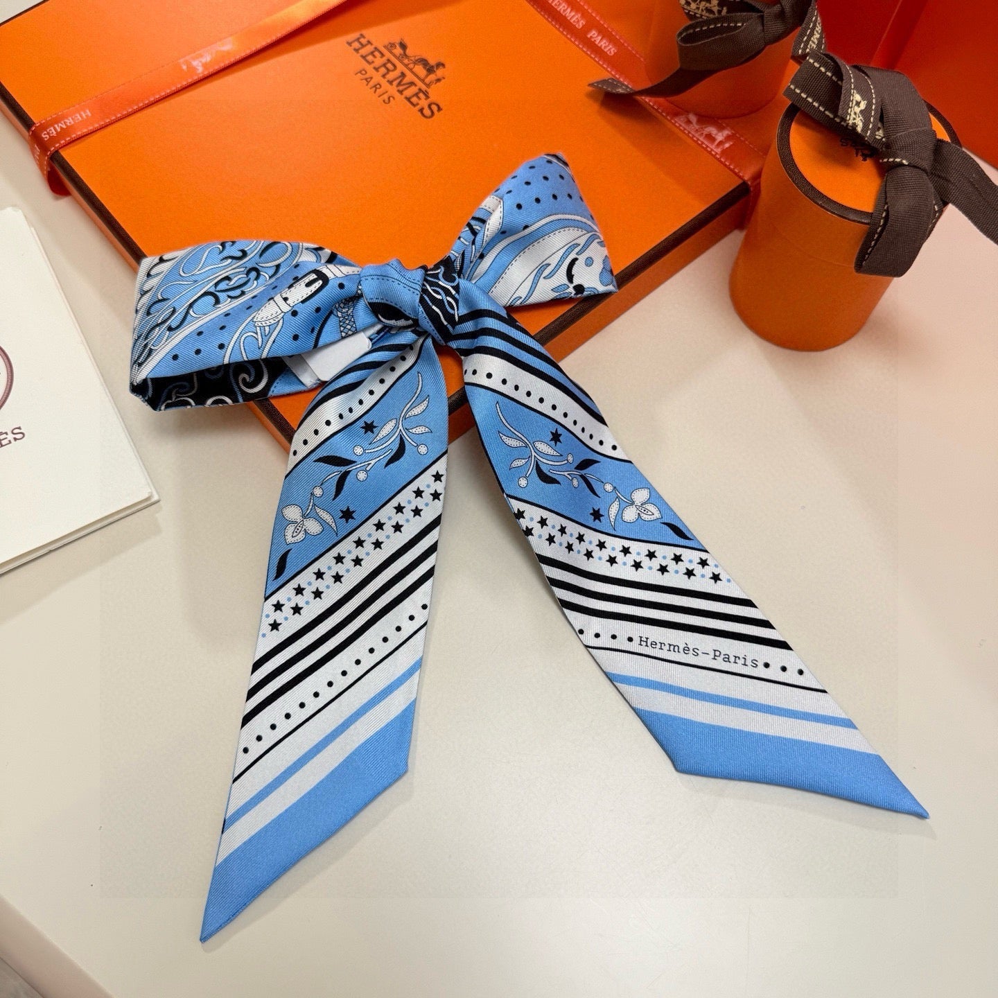 HERMES 26S TWILLY SCARF 86 IN SILK 500096