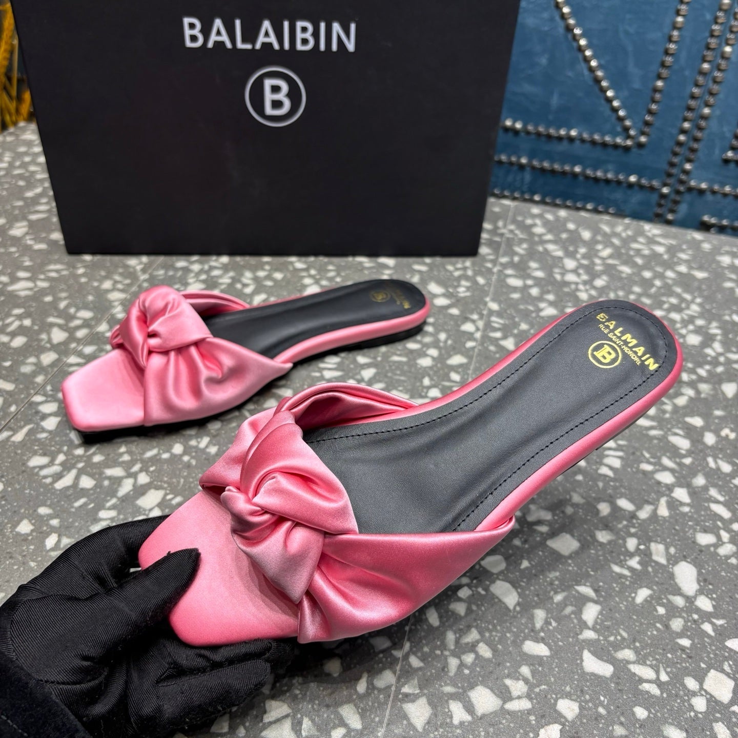 BALMAIN 26S SLIDES IN PINK SATIN