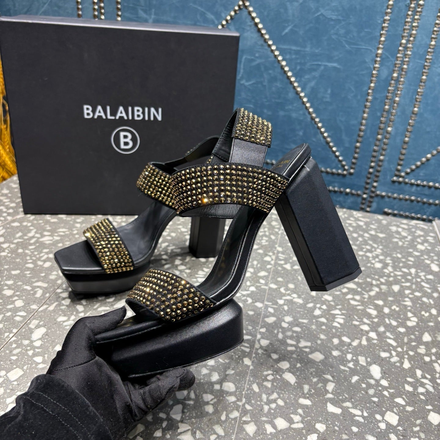 BALMAIN 26S HIGH-HEELED SANDALS 105 MM IN BLACK CALFSKIN WITH GOLD STONE EMBELLISHED