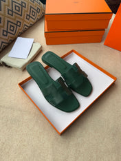 0RAN SANDALS IN FOREST GREEN CALFSKIN