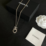 DOUBLE C HEART NECKLACE WITH CRYSTALS WHITE PEARLS AND SILVER METAL
