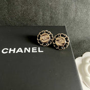 CHANEL 26S DOUBLE C LOGO BLACK ENAMEL FLORAL STUD EARRINGS IN GOLD METAL 629992