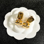 CHANEL 26S DOUBLE C LOGO QUILTED RECTANGULAR DROP EARRINGS IN GOLD METAL 630070