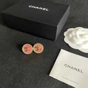 CHANEL 26S DOUBLE C LOGO PINK ENAMEL QUILTED ROUND STUD EARRINGS WITH CRYSTAL TRIM IN GOLD METAL 629894