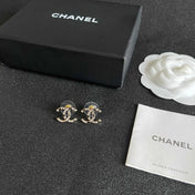 CHANEL 26S DOUBLE C LOGO CRYSTAL STUD EARRINGS IN GOLD METAL 631817