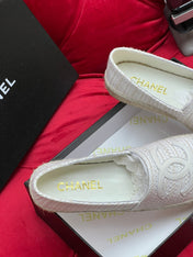 WOVEN LOAFERS IN WHITE FABRIC