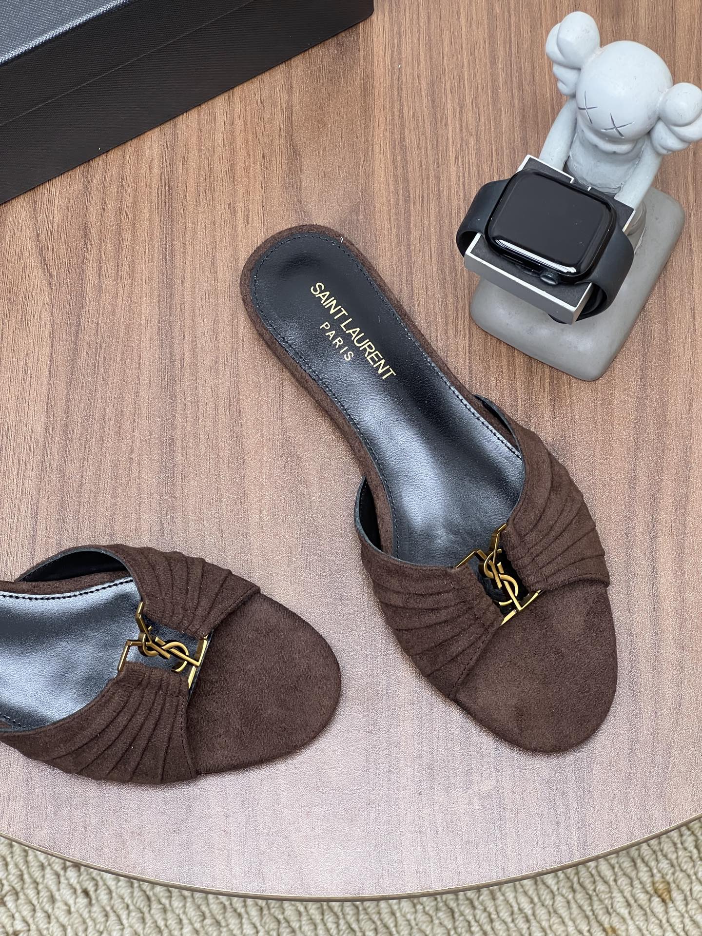 YSL 26S SLIDES IN DARK BROWN SUEDE