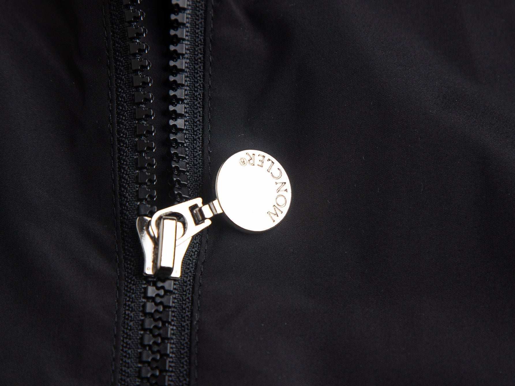 MONCLER 26S JACKET 501
