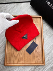 BEANIE HAT IN CHERRY RED WOOL AND RABBIT FUR 342036