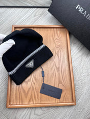 BEANIE HAT IN BLACK WOOL 349648