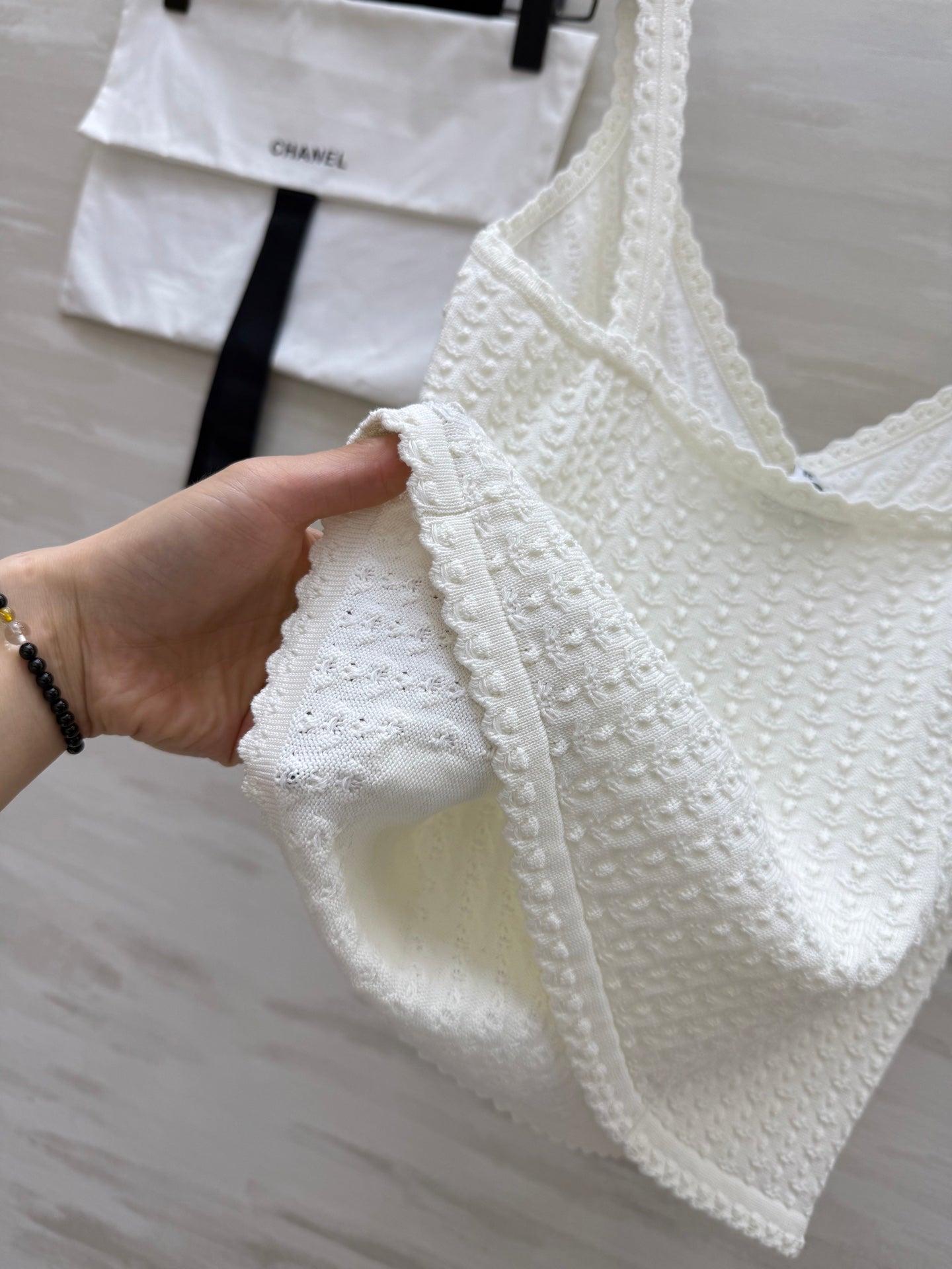 CHANEL WHITE SPAGHETTI STRAP TOP 265024