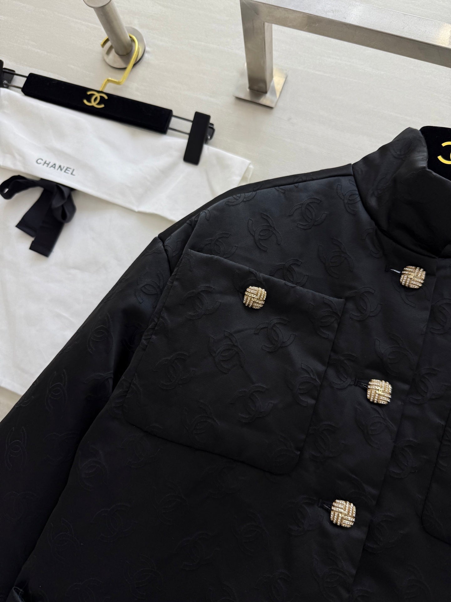 CHANEL 25S COAT STYLE 179