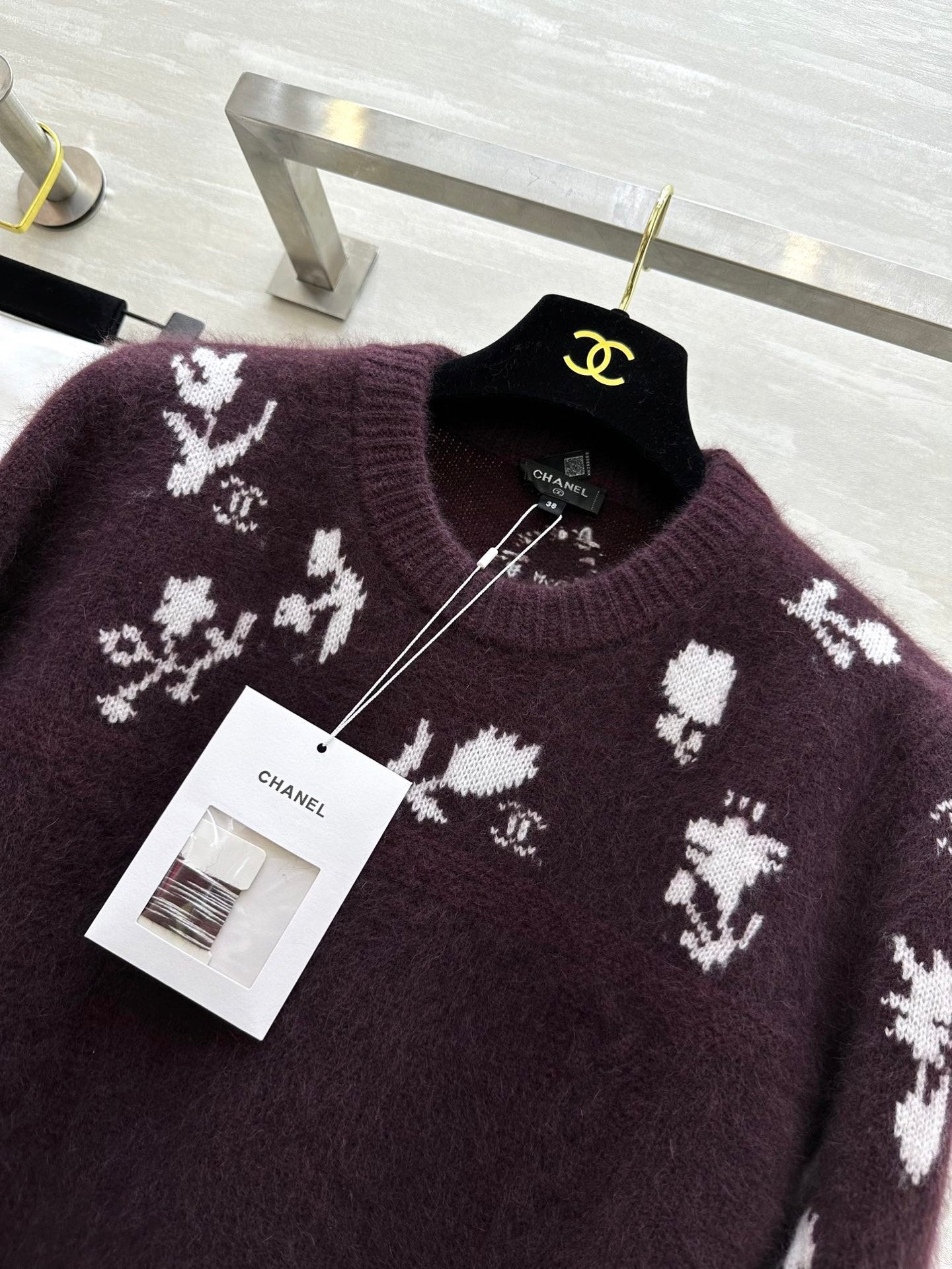 CHANEL 26S SWEATER 673