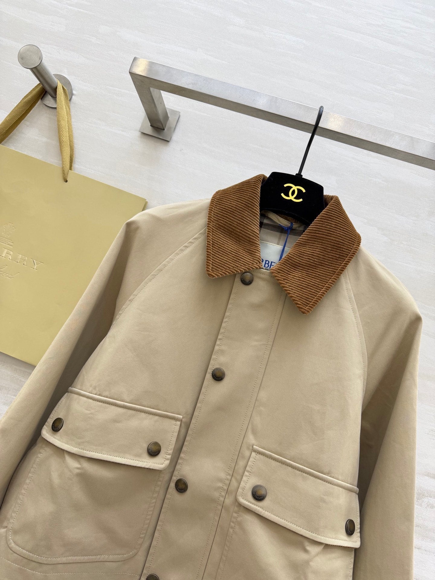 BURBERRY 26S JACKET 407