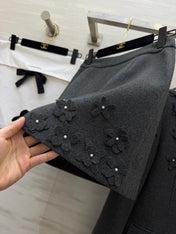 CHANEL 26S WOOL JACKET AND SKIRT SET 870