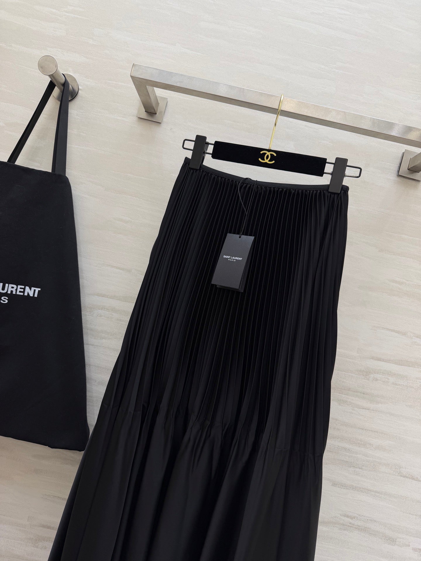 YSL 26S PLEATED MIDI SKIRT 267