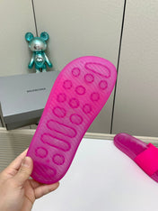 POOL SLIDE SANDAL IN JELLY PINK RUBBER