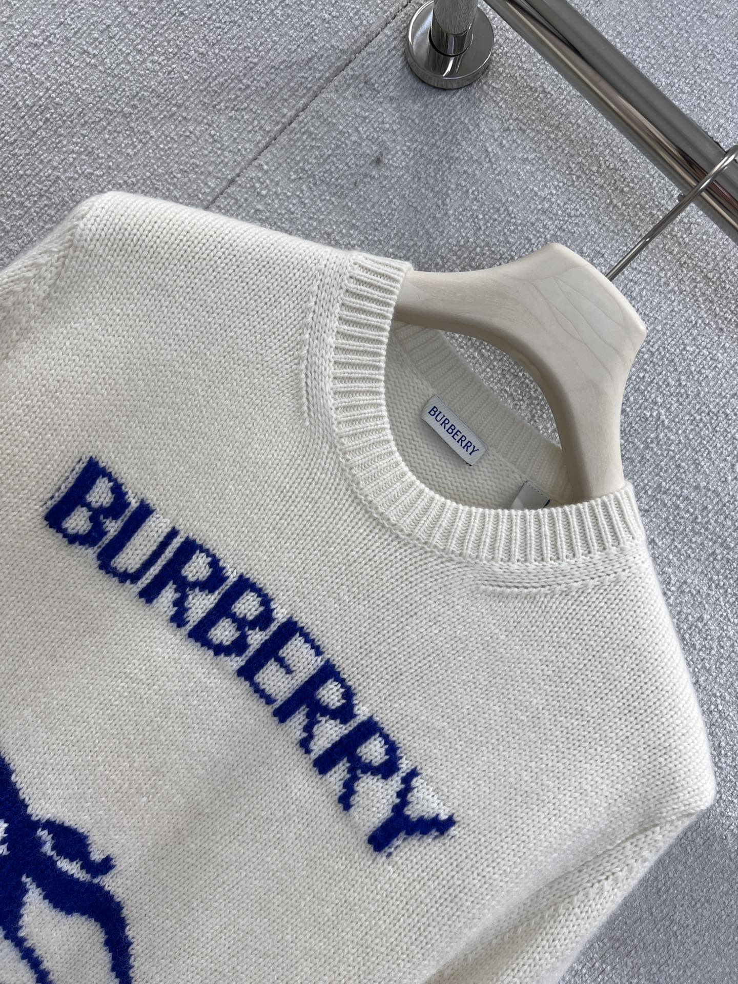 BURBERRY 25S KNITTED SWEATER 0018