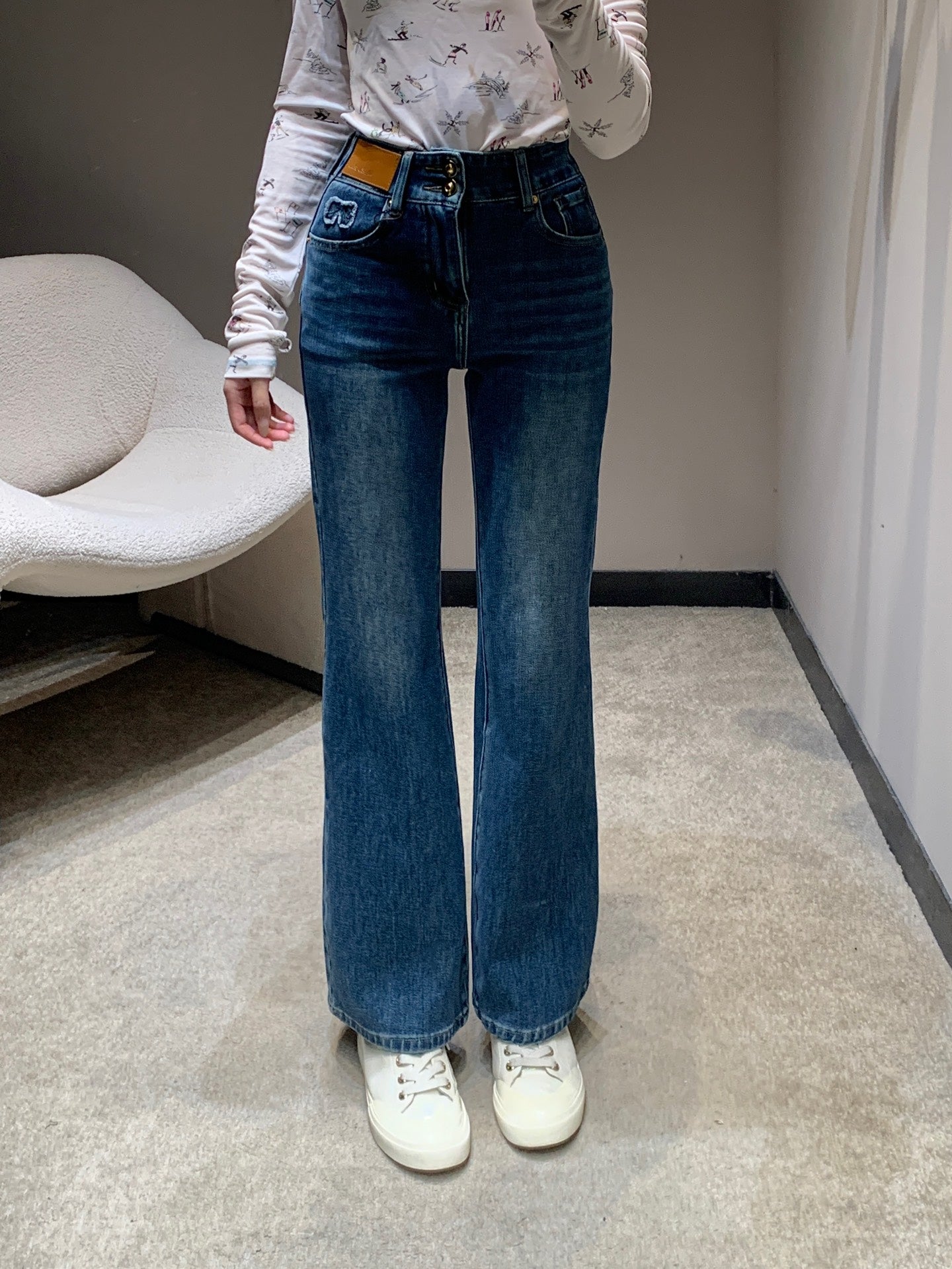 LP 26S JEANS WITH TWO BOW DETAILS 621