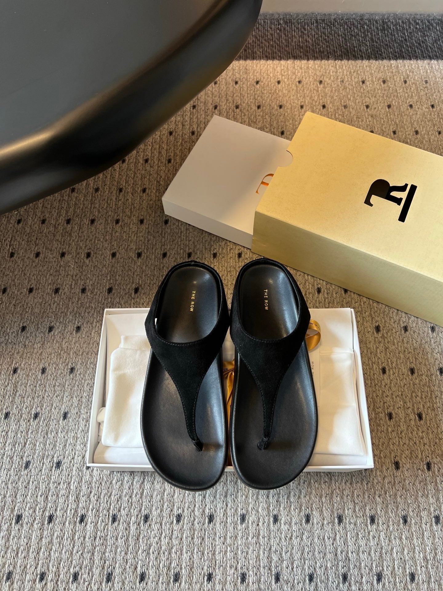 THE ROW 26S THONG SANDALS IN BLACK SUEDE