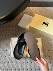 THE ROW 26S THONG SANDALS IN BLACK SUEDE