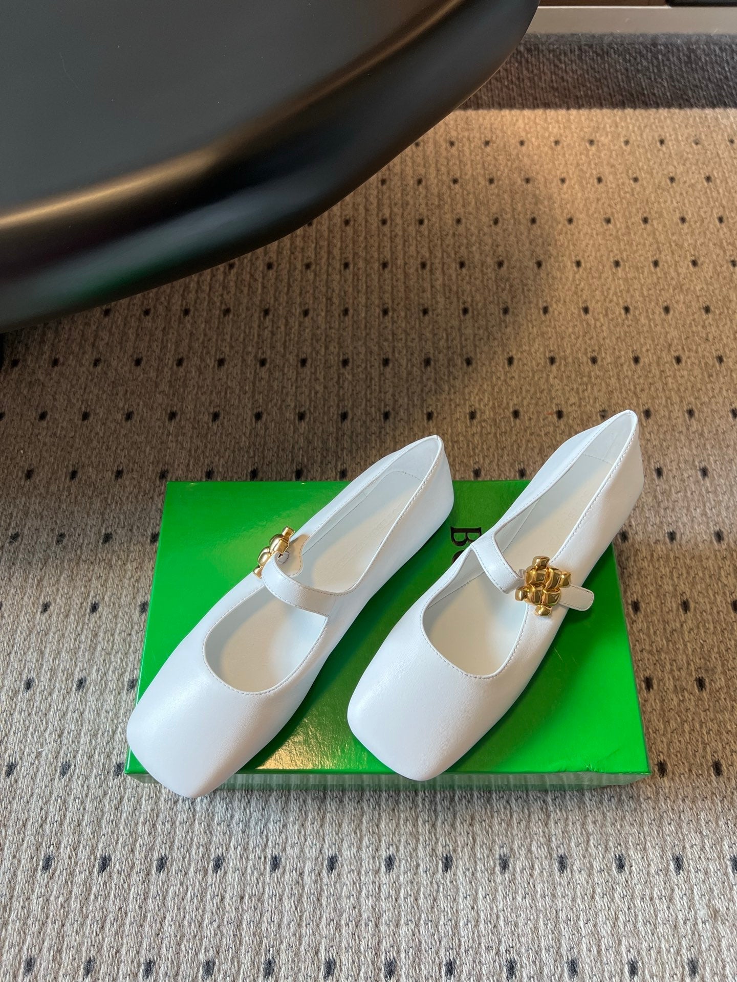 BOTTEGA VENETA 26S MARY JANE FLATS IN WHITE LAMBSKIN WITH GOLD HARDWARE
