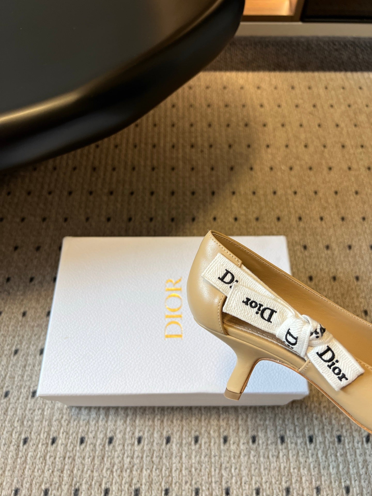 DIOR 26S POINTED-TOE PUMPS 65MM IN BEIGE CALFSKIN WITH J'ADIOR BOW
