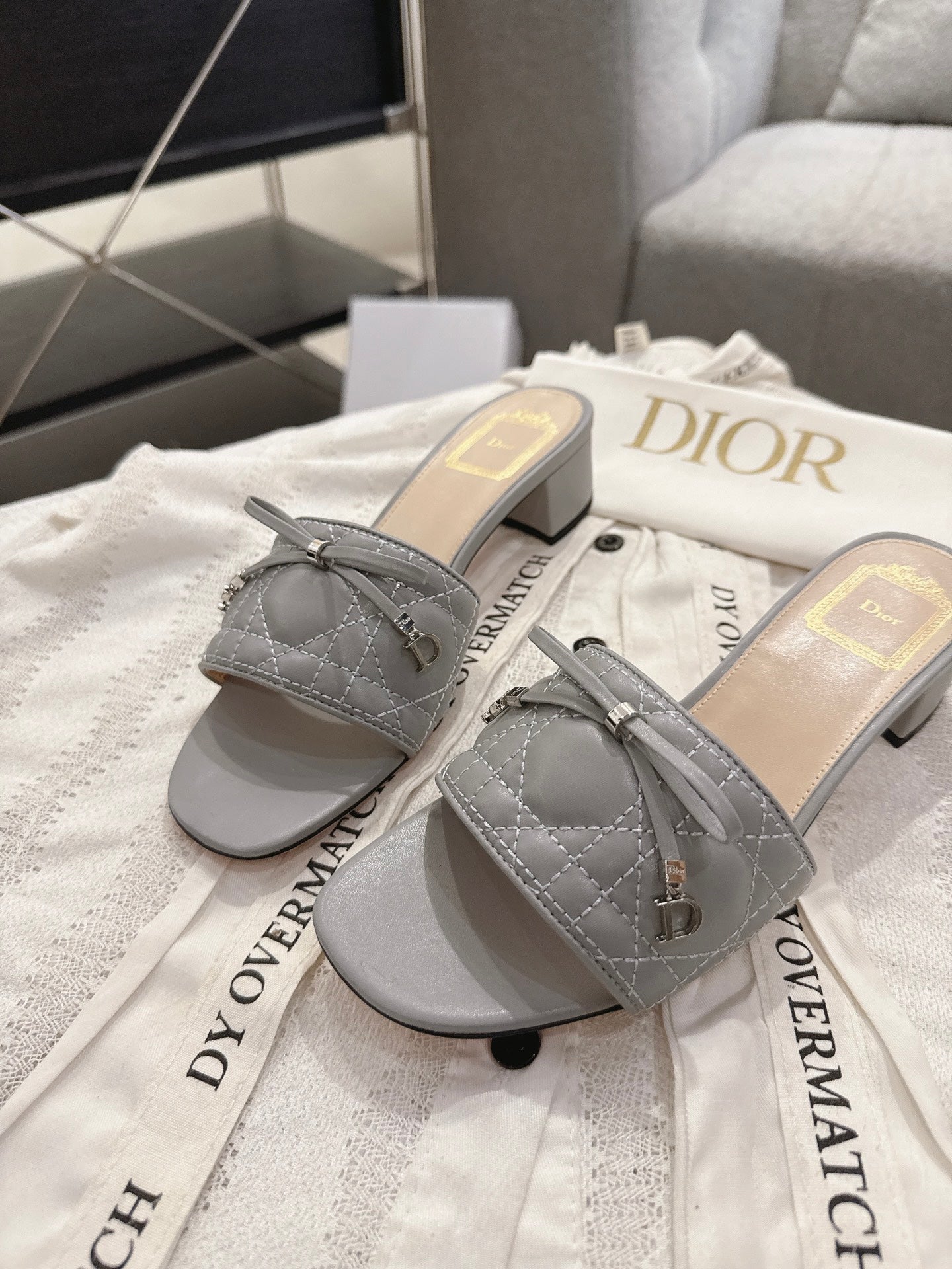 DIOR 26S HEELED MULES 45 MM IN LIGHT GREY QUILTED CALFSKIN SILVER HARDWARE