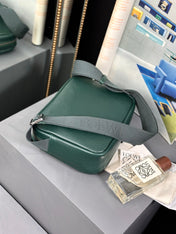 MEDIUM 23 PEBBLE MESSENGER BAG IN FOREST GREEN SUPPLE GRAINED CALFSKIN