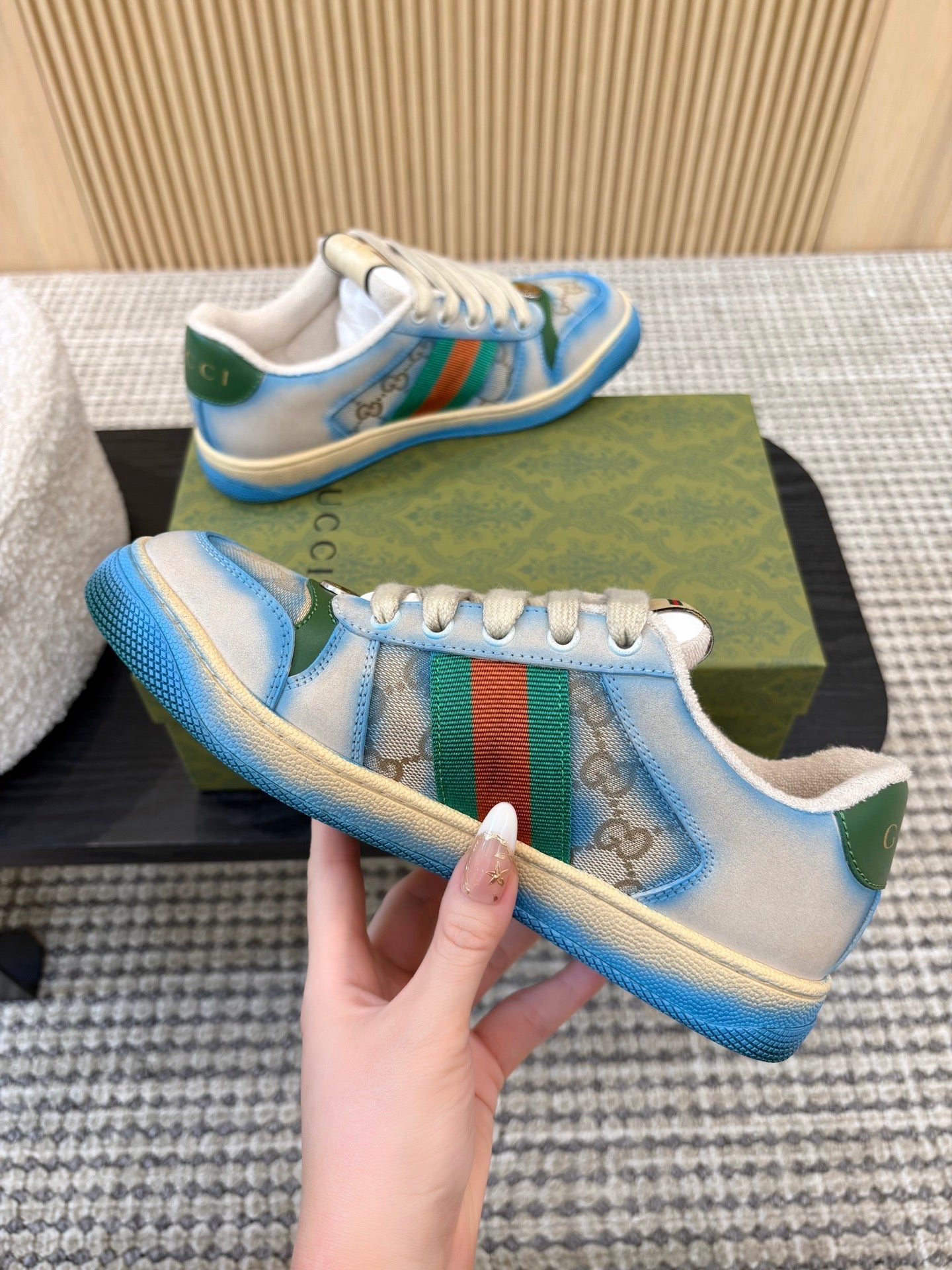 GUCCI 26S SNEAKERS IN BLUE GRADIENT CANVAS