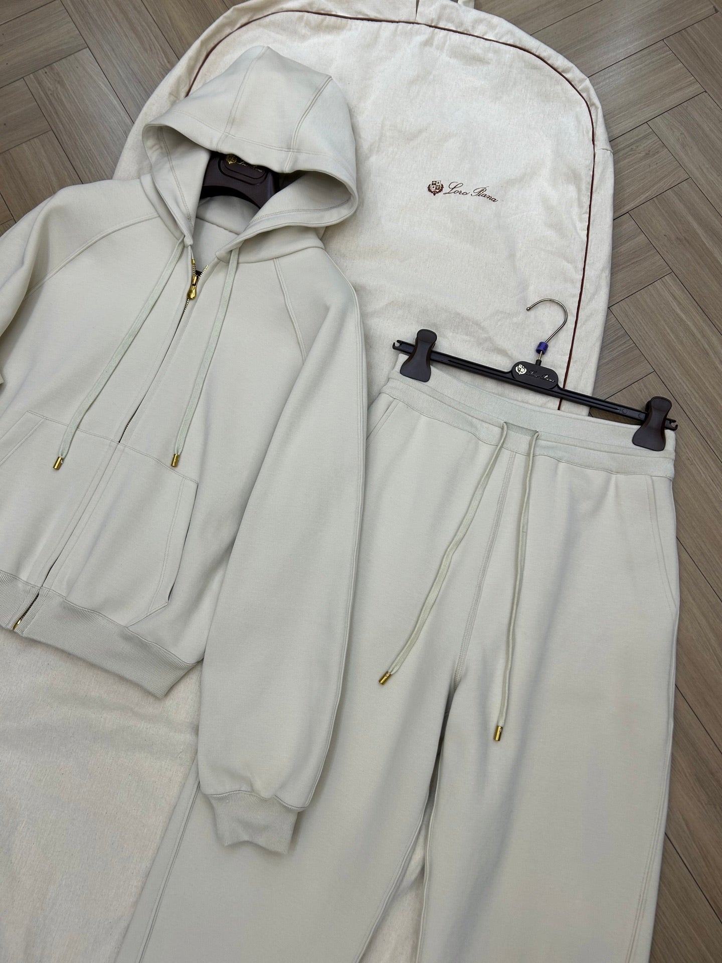 LP 26S SPORTSWEAR SET 593