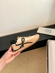 LOEWE 26S FLOW RUNNER SNEAKER IN LIGHT BROWN SUEDE AND BLACK SHEEPSKIN