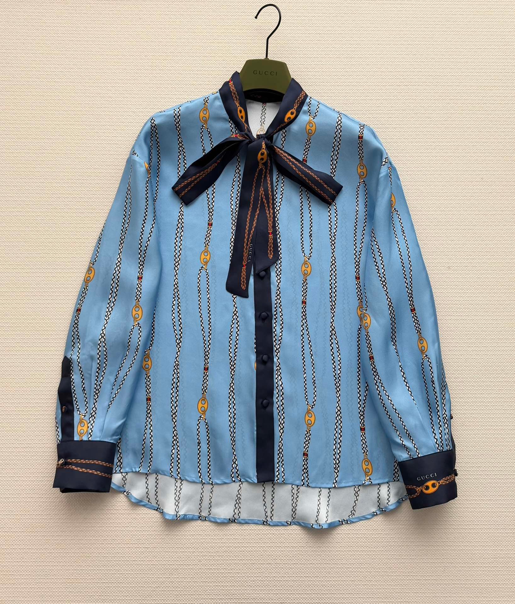 GUCCI 26S SILK SHIRT 258