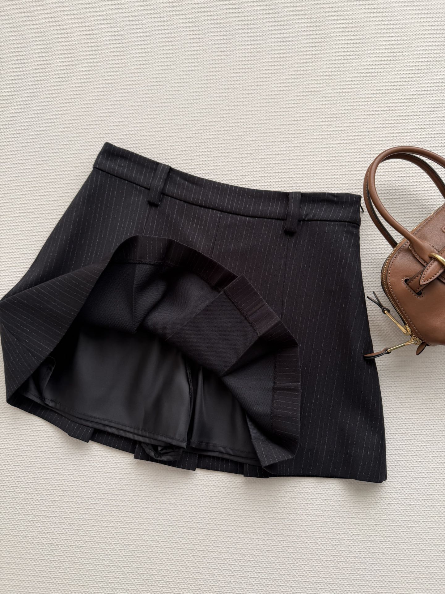 MIUMIU 26S SET VEST AND PLEATED SKIRT 867